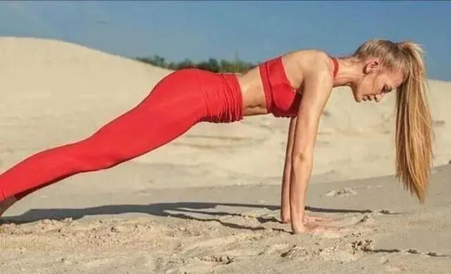Mastering the Plank Pose: A Must-Practice Yoga Asana for Daily Fitness